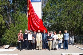 Память не угасает. Паломники и воспитанники воскресной школы почтили подвиг героев Великой Отечественной войны