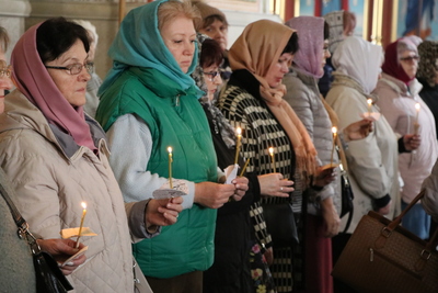 «Для нас все усопшие – родители». В кафедральном соборе совершена Божественная литургия и панихида в Родительскую субботу