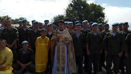 В день памяти святого пророка Божьего Илии и празднования ВДВ на территории временного расположения разведывательного батальона ВДВ прошла Божественная Литургия